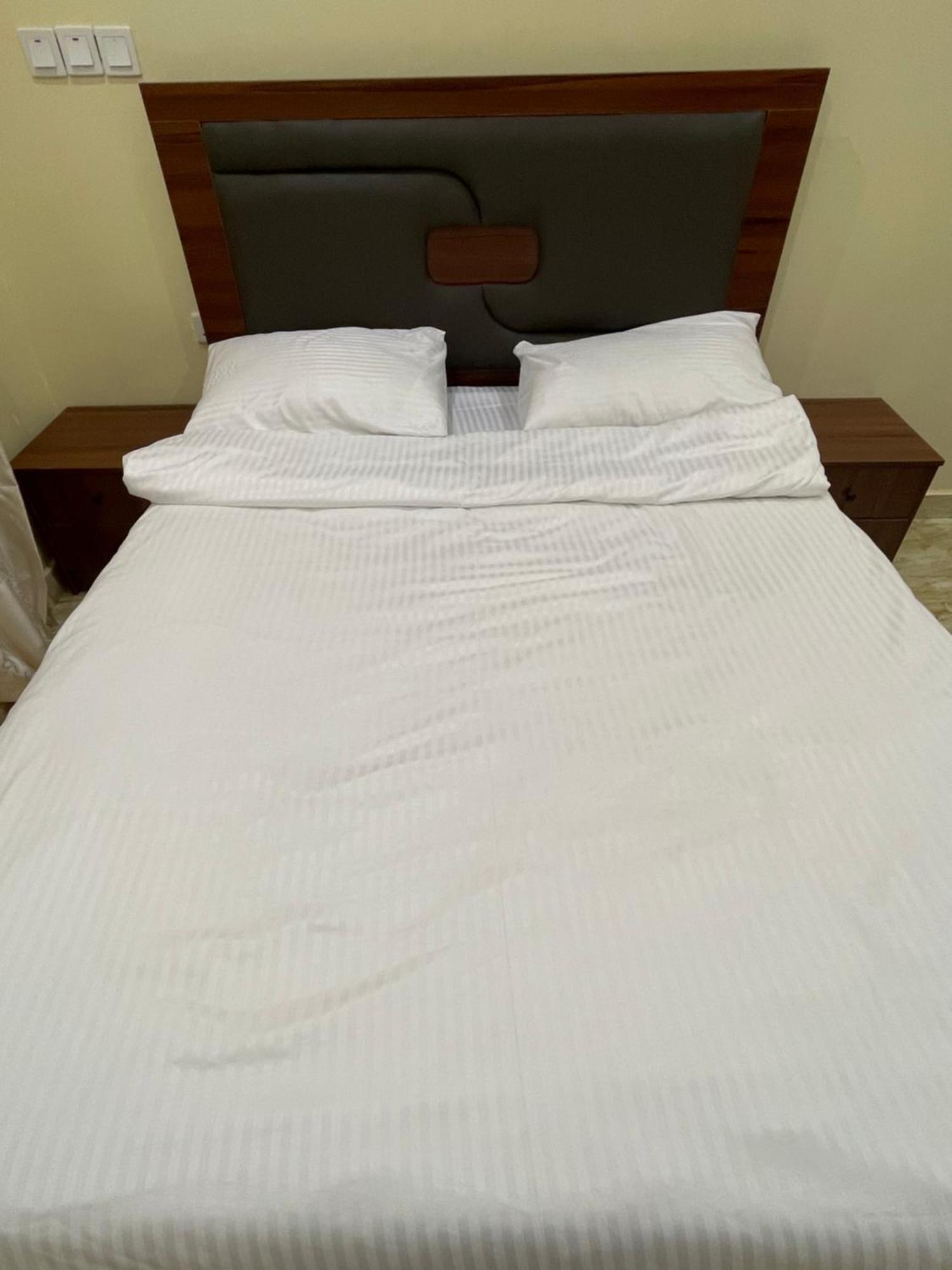 Pilgrim Place Hotel Rubuchi Ngoại thất bức ảnh